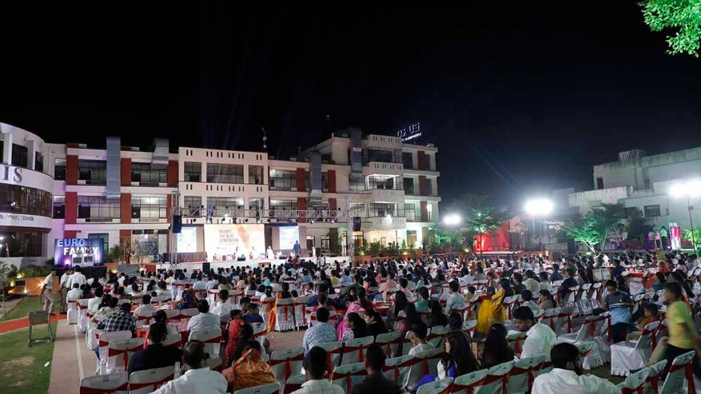 सीकर की यूरो इंटरनेशनल स्कूल का वर्ल्ड क्लास एजुकेशन सिस्टम बन रहा बच्चों की पहली पसंद सीकर की यूरो इंटरनेशनल स्कूल का वर्ल्ड क्लास एजुकेशन सिस्टम बन रहा बच्चों की पहली पसंद