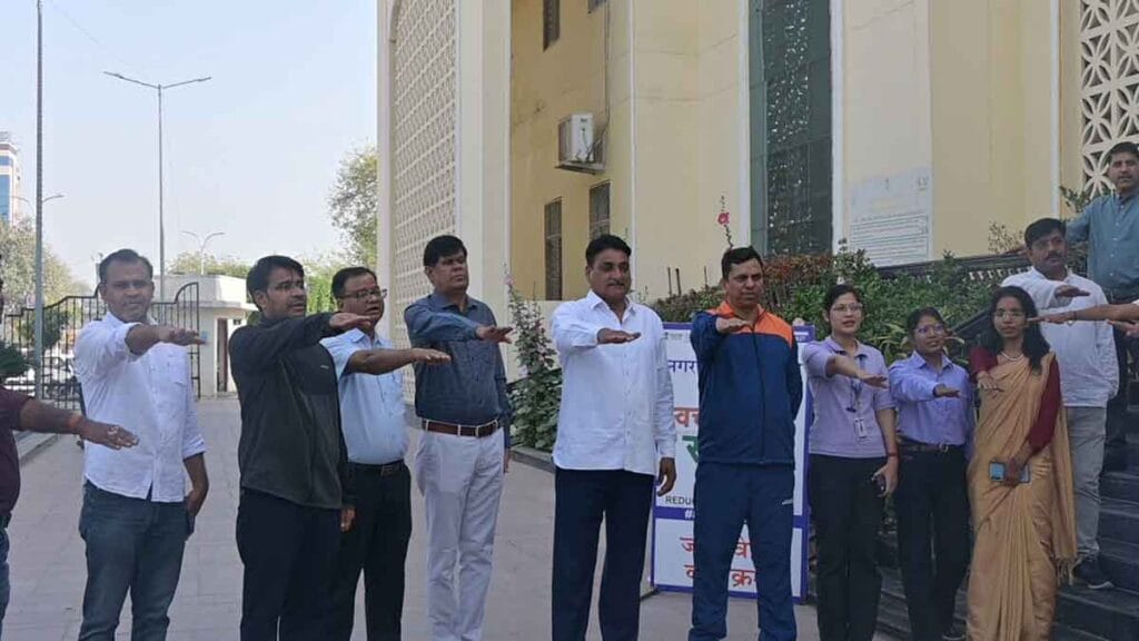 Sikar Clean Movement: देश में चमकेगा सीकर, हम बनाएंगे शहर को साफ, स्वच्छ व सुंदर, आप भी 'क्लीन सीकर मूवमेंट' में जुड़िए