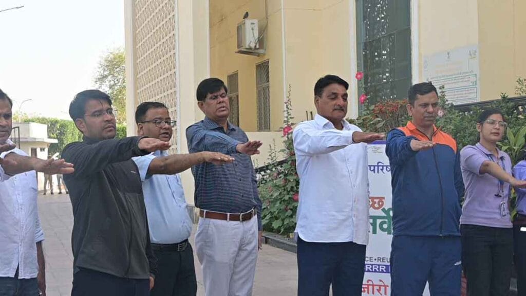 Sikar Clean Movement: देश में चमकेगा सीकर, हम बनाएंगे शहर को साफ, स्वच्छ व सुंदर, आप भी 'क्लीन सीकर मूवमेंट' में जुड़िए