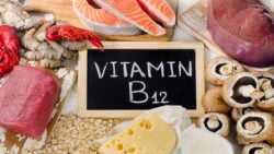 Vitamin B12 rich foods name in hindi