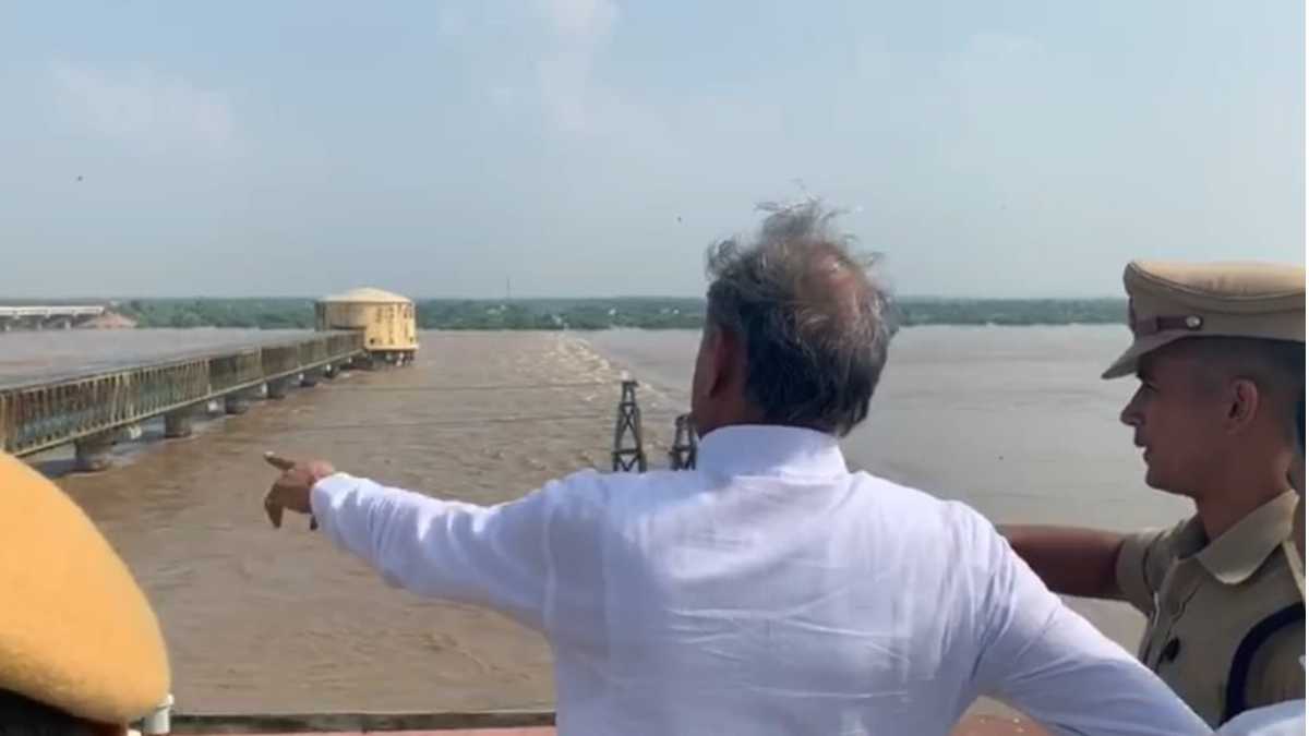 Rajasthan Flood History: राजस्थान के 3 भयंकर बाढ़, जब रेगिस्तान बना था समंदर, आज भी कलेजा चीरती हैं वो तस्वीरें chambal river flood in 2019 rajasthan floods history