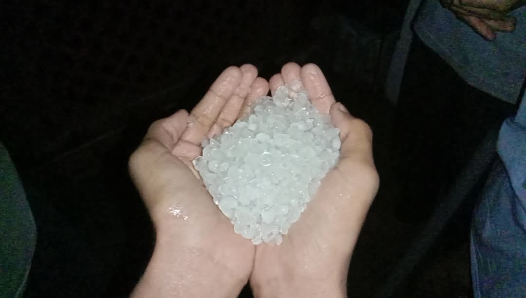 Sikar Weather News: सीकर में आंधी-तूफान और ओलों का कहर, उड़ गए होर्डिंग-पेड़ धराशायी, अगले कुछ घंटों तक अलर्ट FB IMG 1748103365863