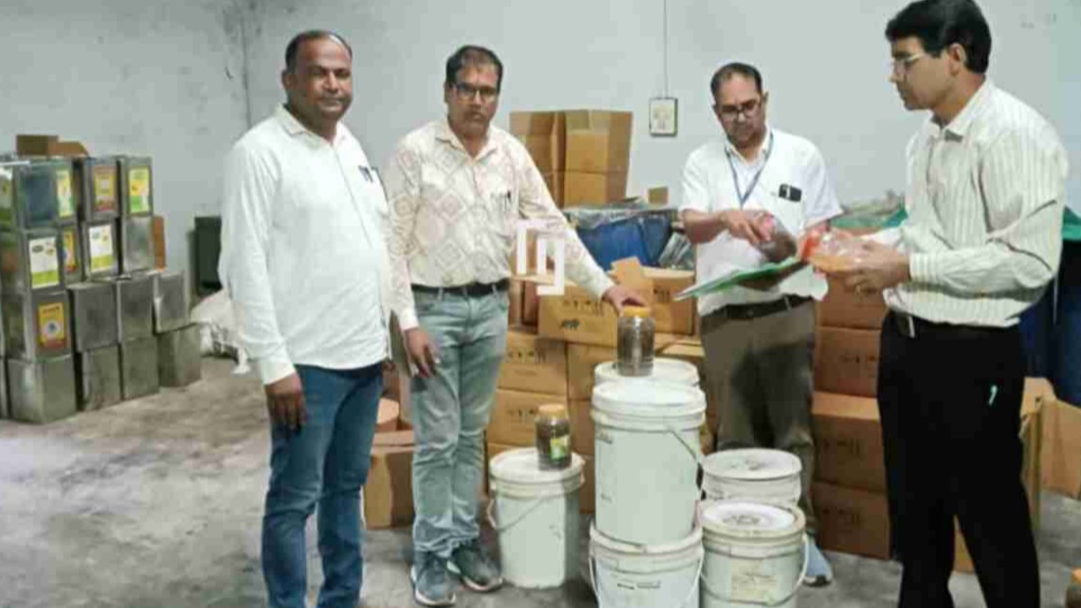 sikar food safety campaign 1758424777 - FM SIKAR News