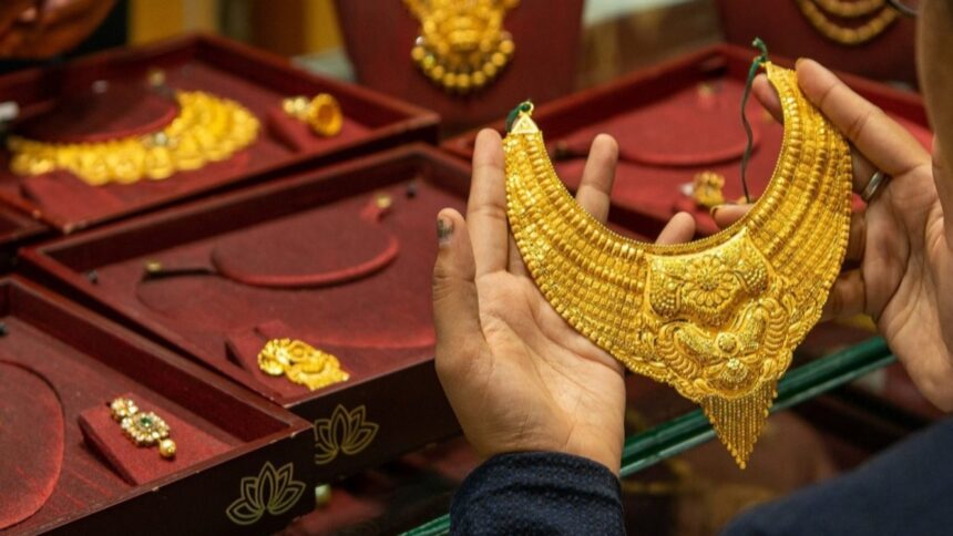 gold silver prices jaipur 1759458485 - FM SIKAR News