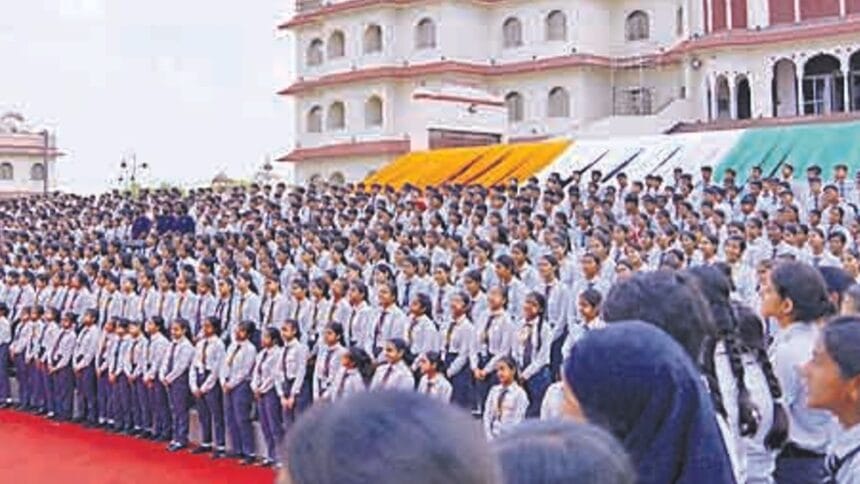 India's Got Talent Performance: प्रिंस एकेडमी के 1100 छात्रों का वंदे मातरम वायरल, जजेस ने दी स्टैंडिंग ओवेशन, सोशल मीडिया पर छाया वीडियो