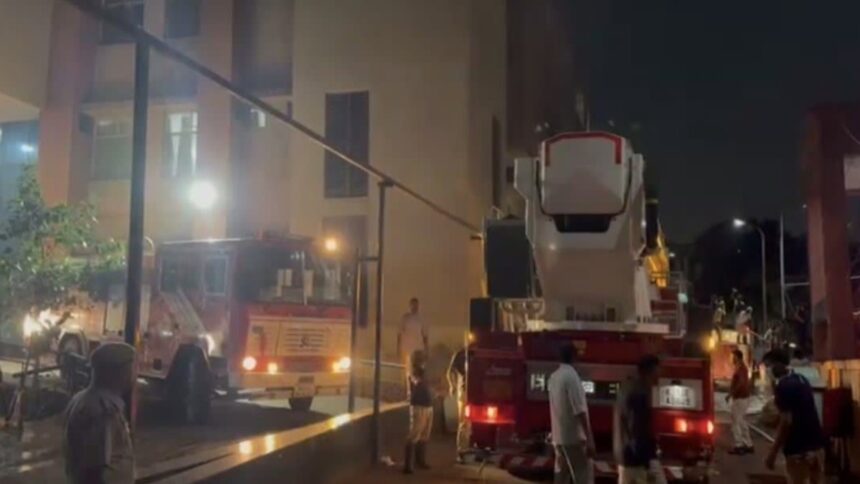 sms hospital fire jaipur 1759713050 - FM SIKAR News